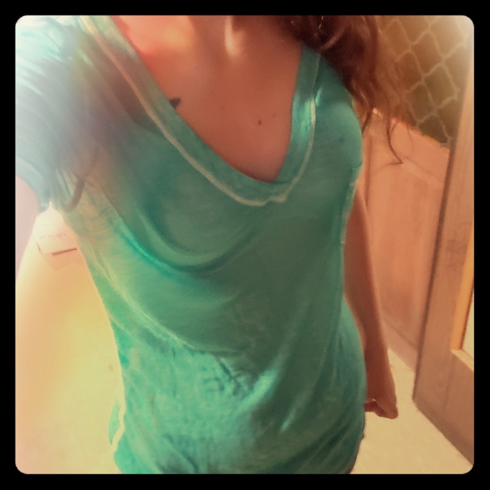 Small see through short sleeve Aeropostle T-shirt
